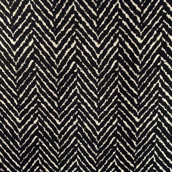 Large Scarf 32-1/2” x 71-1/2” - Picture 2 of 4